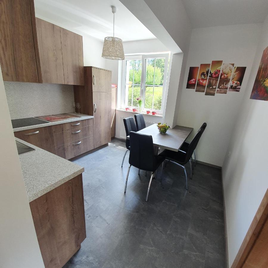 Apartma Rozle موجسترانا المظهر الخارجي الصورة