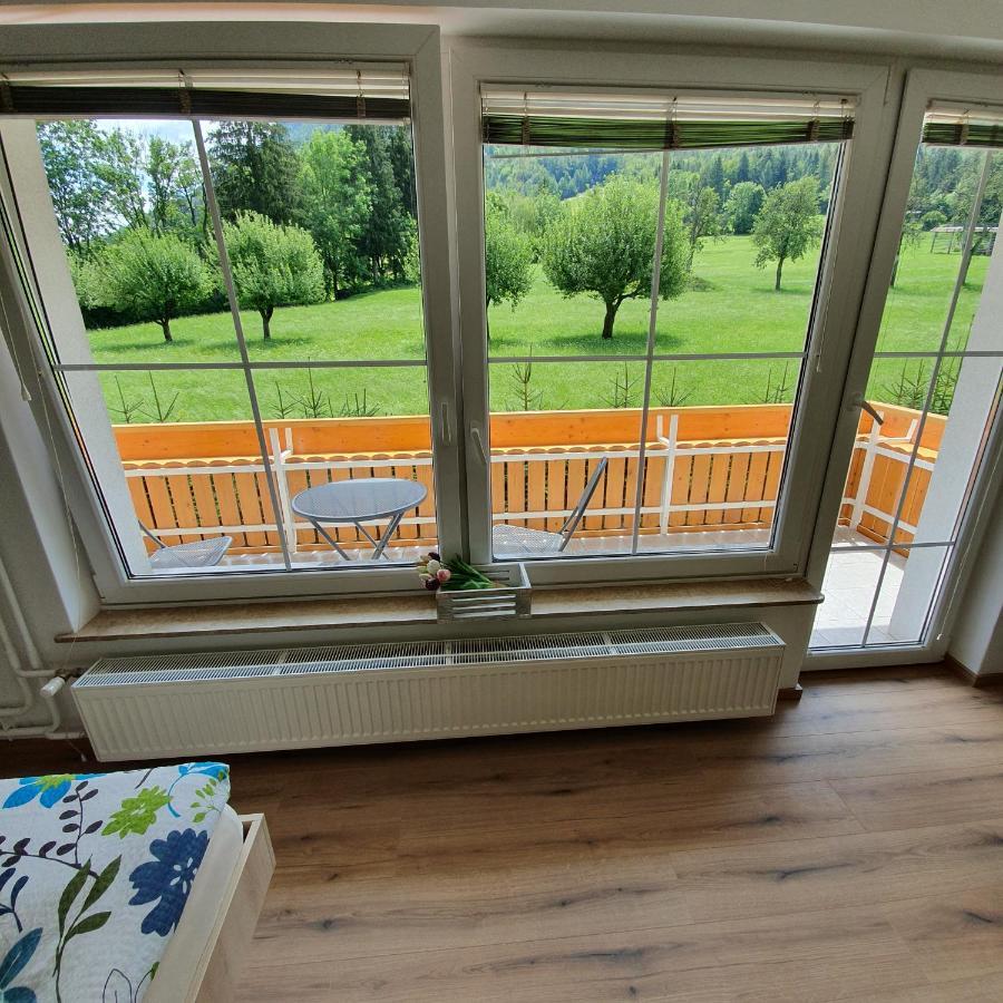 Apartma Rozle موجسترانا المظهر الخارجي الصورة