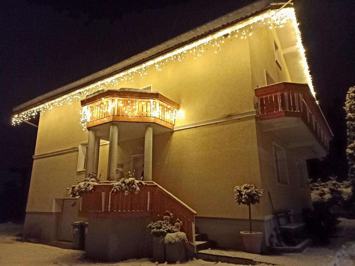Apartma Rozle موجسترانا المظهر الخارجي الصورة